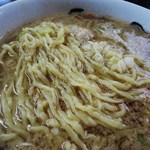 食堂 はせ川 - ツルツルの艶やかで瑞々しい多加水の平打ち縮れ麺