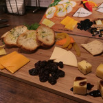 ベッラベーラ - チーズ盛り合わせ