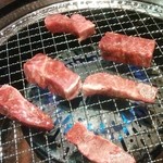 焼肉きんぐ - 極厚キングカルビ