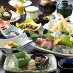 Ajinami - 味波御膳活き活き刺身、うなぎも入って7200円法要に最適です