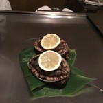 表参道うかい亭 - 大きな鮑