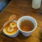 42609734 - お茶と焼きバナナのカスタードプリン