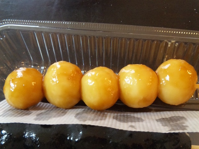 久栄堂 土日ジャンボ店（キュウエイドウ） - 大釜（和菓子）の写真