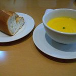 レスフェル - Liesfeld　パンとスープ