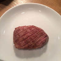 炭火焼肉 なかはら - タン元焼き上がり