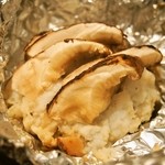 鮨座 醤の - はもと松茸のホイル焼