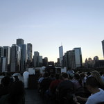 Morton's The Steakhouse - ミシガン湖でUターンして、ガイドさんが"Ladies and gentlemen, I present you・・・Chicago！"