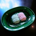 遊形 サロン・ド・テ - 俵型の落雁