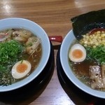 鶴橋らーめん食堂 鶴心 - 醤油ラーメン、コーンバターラーメン