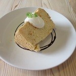 いなろ食堂 - 桜えびのシフォンケーキ