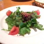 ピッツェリア マルデナポリ - アマルフィコース　ハーブ野菜のグリーンサラダ