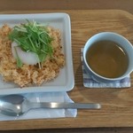 ラポカフェ - めっちゃお気に入り。ラー油まぶしてあって美味