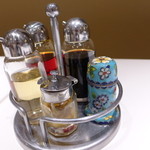 謝甜記 - つまようじ入れも、中華風で可愛い。