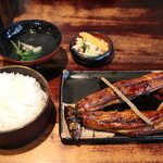 石橋うなぎ店 - 一本焼うなぎ定食