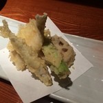 めしの助 - 天ぷら（ワカサギ・キス・蓮根・アスパラ）