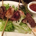 Outback Restaurant - クロコダイルとカンガルー