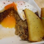 オレンチ カフェ - ランチ　自家製目玉焼ハンバーグ
