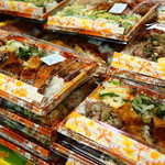 マーミヤかまぼこ とまりん店