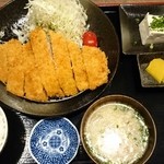 ふくとん - とんかつ定食（130g）980円