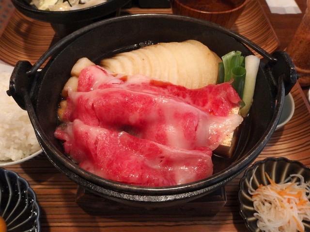 河原町 ｜佰食屋 すき焼き専科【 和食 すき焼き / 肉 ステーキ / ランチ 安い 人気 / 子連れ 高島屋近く】>