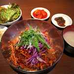 韓ガネ - ビビン麺 918円