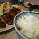 とんかつ 弥次喜多 - ヒレかつ定食1100円