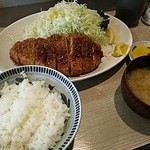 Tonkatsu Yajikita - 特大ロースかつ定食1300円