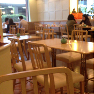 カフェ ド ラ・ポムベール _2