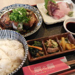 鯛之鯛 - 煮魚とお刺身定食 1,000円