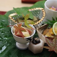 銀座 小十 - 八寸：いちじく、かわいもの味噌漬、秋刀魚