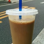 マルイチベーグル - 10/4 今日も昼間の外は暑かったぁ…マルイチさんで珈琲豆乳入(セルフ)で頂きました。確か？110円+税