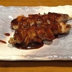 やきとり呑斗 - とり味噌辛口、400円です。