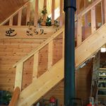 ろぐ空 - 店内、綺麗なログハウスです。
