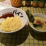 パイナップルラーメン屋さん　パパパパパイン - ナマナマパイン（つけ麺）８２０円也