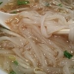 トンカーオ - 麺はこんな感じでした。たくさん、入っていて◎