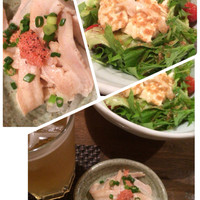 小滝野 - お通しの酢もつ、寄せ豆腐の胡麻ドレッシングサラダ
