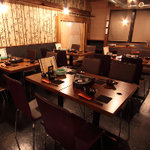 Hakata Motsunabe Daiyame - ちょっとした飲み会には、テーブル席がオススメ！