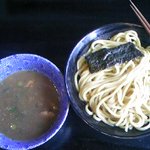 つけ麺無心 - テーブル席は明るめ