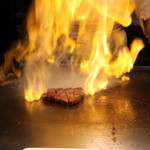 鉄板焼 銀杏 - ファイヤー2