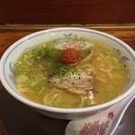 龍上海 - ラー博は俺の社員食堂。  半拉麺二番勝負 其の壱 ミニ赤湯からみそラーメソ！  最初は魚介の味わい、しかし、時間とともに溶けてくるからみそによって、ちょーパワフルに。