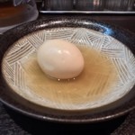 元祖 名島亭 - 博多屋台とんこつおでん1個無料券をいただいたので、玉子♡  今日もやっぱり玉子♡  