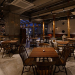 Muromachi cafe HACHI - アンティークダイニングテーブル