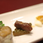 趙楊 - 【前菜（さきづけ）】、牛肉（うしにく）、苦瓜（にがうり）