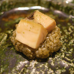 虎白 - 「凌ぎ」蒸し鮑、肝和え餅米　2015年7月