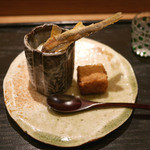 虎白 - 「揚物」若鮎の素揚、牛乳サマートリュフソース、蓮根焼餅添え　2015年7月