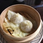 マダム紅蘭 - 中からスープの出てくる小龍包