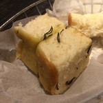 Arancino di Mare - サービスのパン