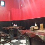 松島串や - 松島玉手箱館の１階の奥のほうにイートインスペースがあります