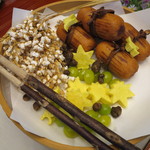 俵のかたちの揚げ物！豊年満作ですね～