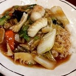 Sampoutei - 中華丼